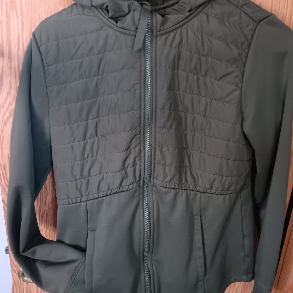 Small Avia Sweater